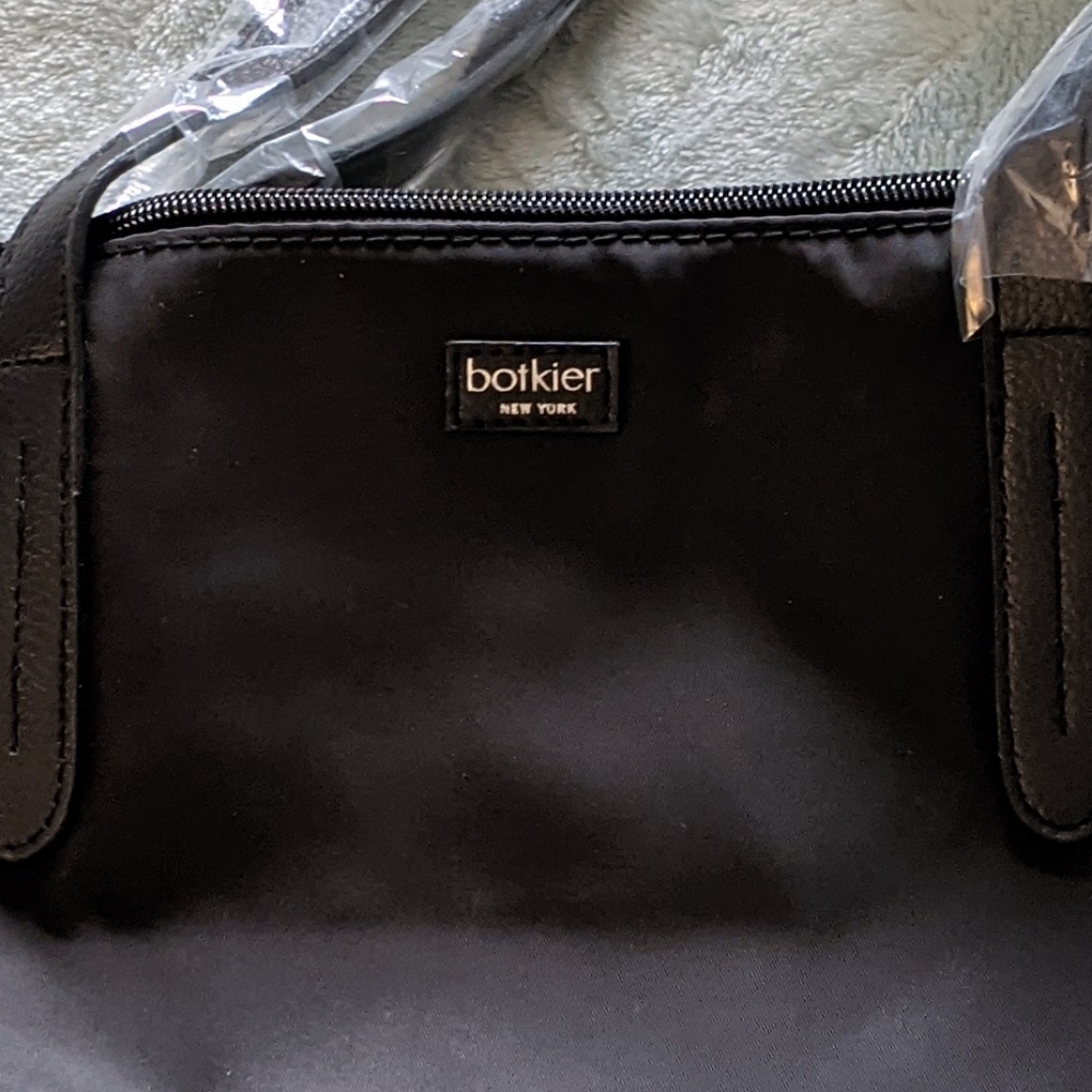 Nylon tote brand new